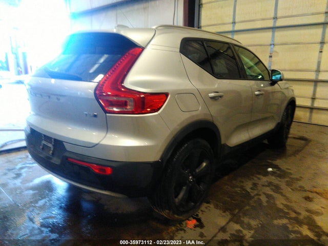 2019 Volvo XC40, VIN: YV4162XZXK2008890