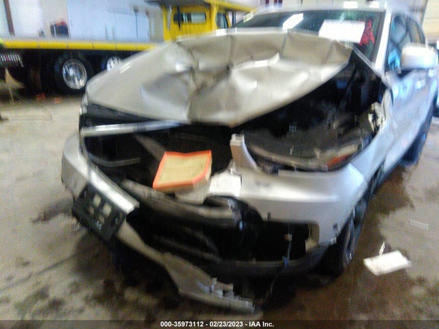 2019 Volvo XC40, VIN: YV4162XZXK2008890