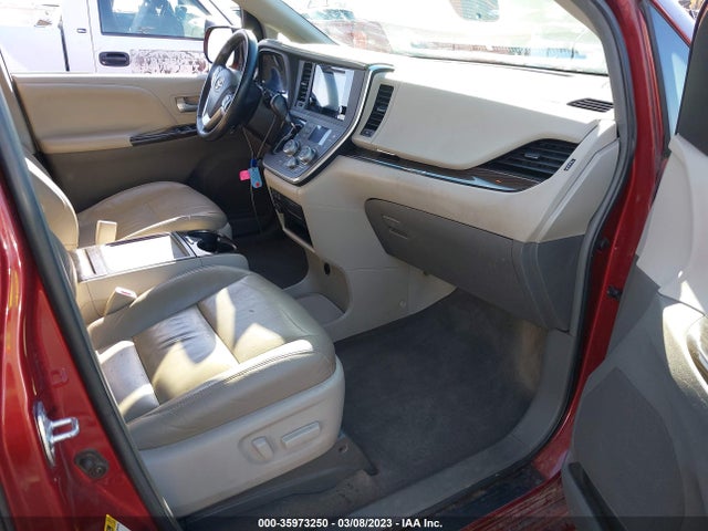 2015 TOYOTA SIENNA XLE/XLE AAS/LTD VIN: 5TDYK3DCXFS603997