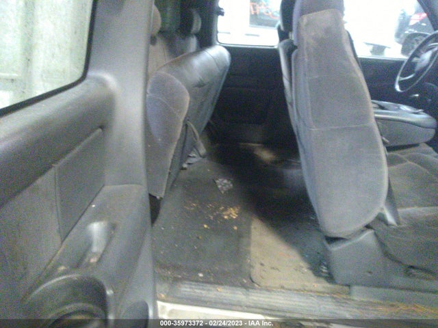 2002 CHEVROLET SILVERADO 1500 LS VIN: 2GCEK19V121414125