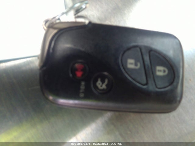 JTHBJ46G182196630 Lexus ES 350