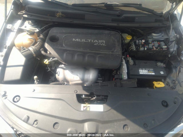 Chrysler 200 Limited 2015 1C3CCCAB8FN628703 Image 10