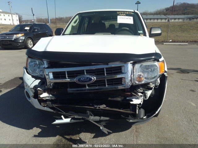 2011 FORD ESCAPE XLS VIN: 1FMCU9C79BKB46947