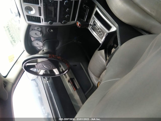 2006 CHRYSLER 300 C VIN: 2C3KA63H66H368136