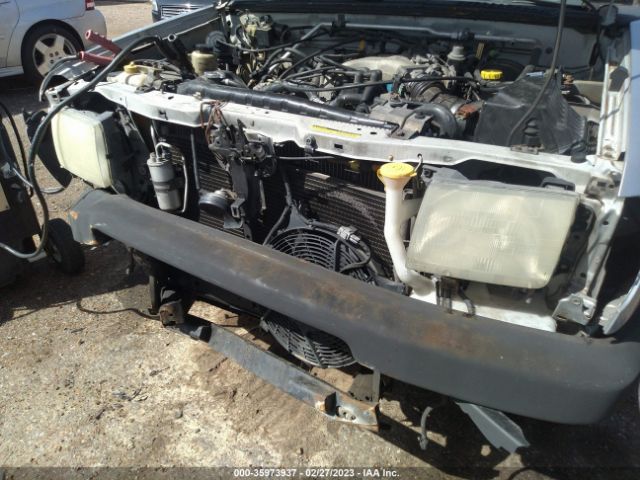 5N1ED28Y6YC510214 Nissan Xterra Xe/se