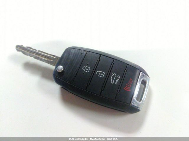 3KPFK4A79HE016143 KIA FORTE LX