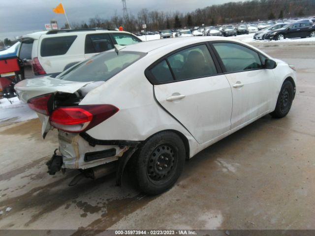 3KPFK4A79HE016143 KIA FORTE LX