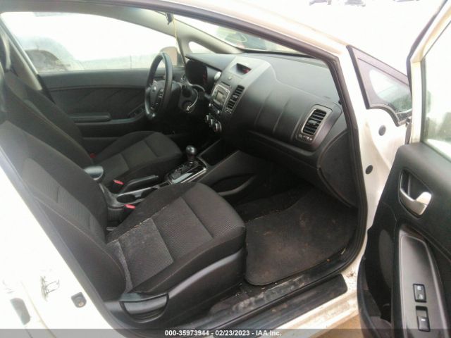 3KPFK4A79HE016143 KIA FORTE LX