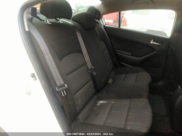 3KPFK4A79HE016143 KIA FORTE LX