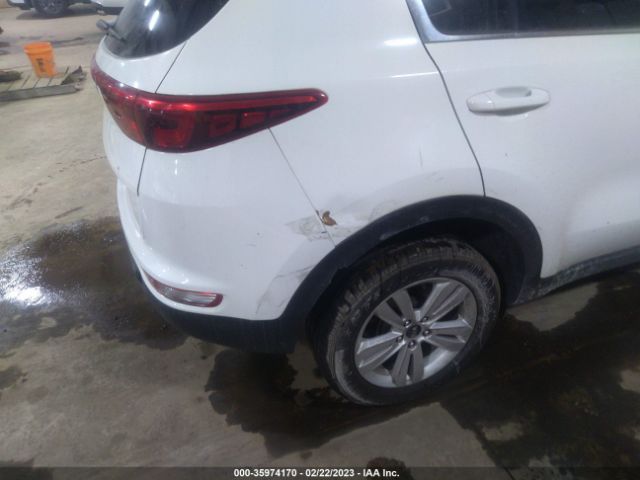 KNDPMCAC5J7445064 KIA Sportage Lx