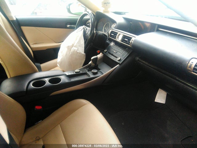 Lexus IS 250 2015 JTHBF1D24F5078025 Image 5