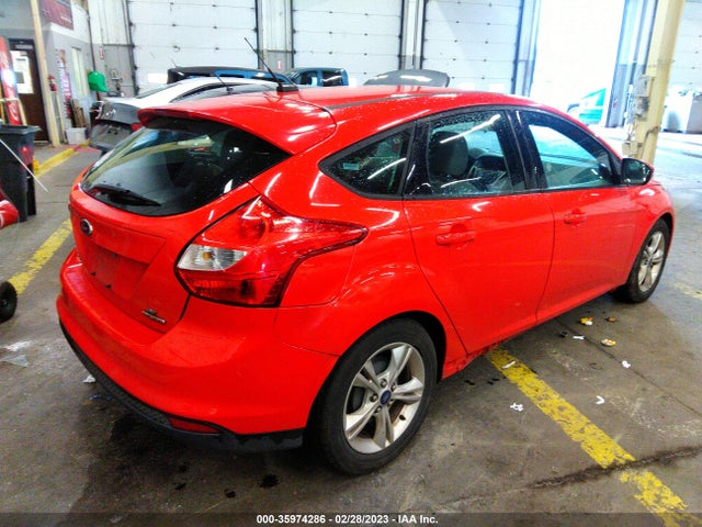 Ford FOCUS SE 2014 1FADP3K29EL145952 Image 4