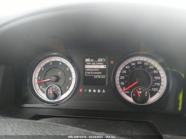 2018 RAM 1500 EXPRESS VIN: 1C6RR7FT2JS141060