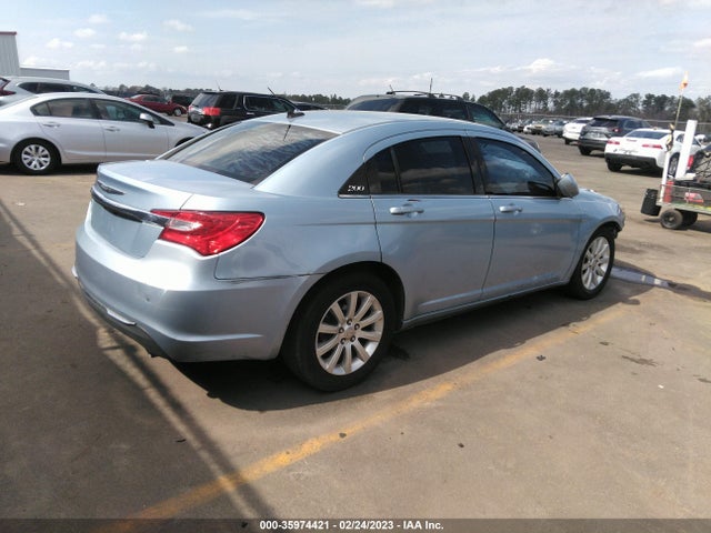 1C3CCBBG2EN115322 Chrysler 200 Touring