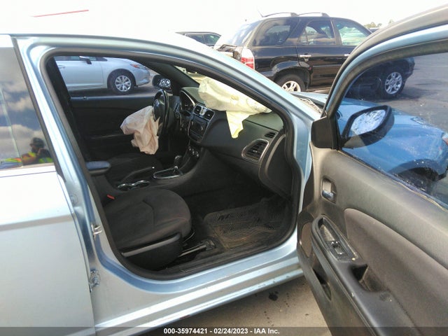 1C3CCBBG2EN115322 Chrysler 200 Touring