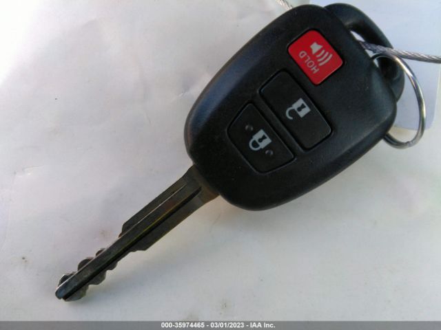 JTKKUPB4XE1042756 Scion XD