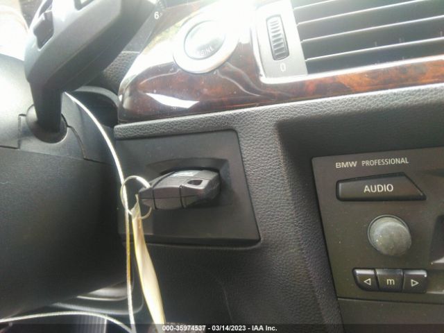 WBAVA33538KX84523 BMW 3 Series 328i