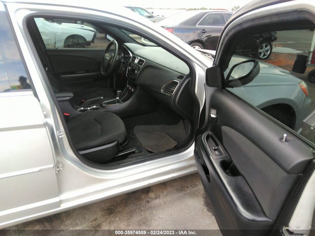 Chrysler 200 LX 2012 1C3CCBAB7CN166849 Image 6