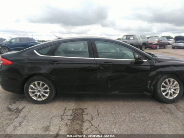 3FA6P0G73HR121745 Ford FUSION S