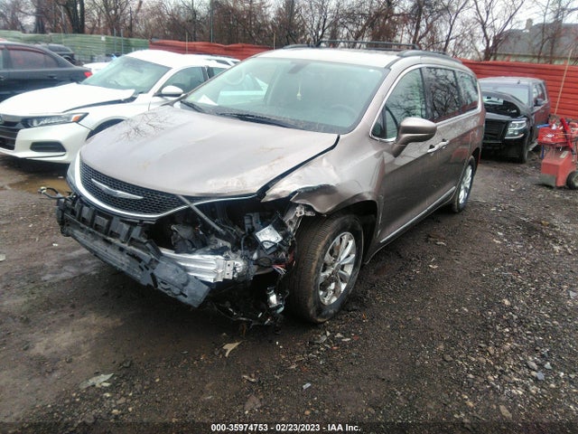 2C4RC1BG1HR804517 Chrysler Pacifica Touring-l