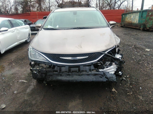 2C4RC1BG1HR804517 Chrysler Pacifica Touring-l