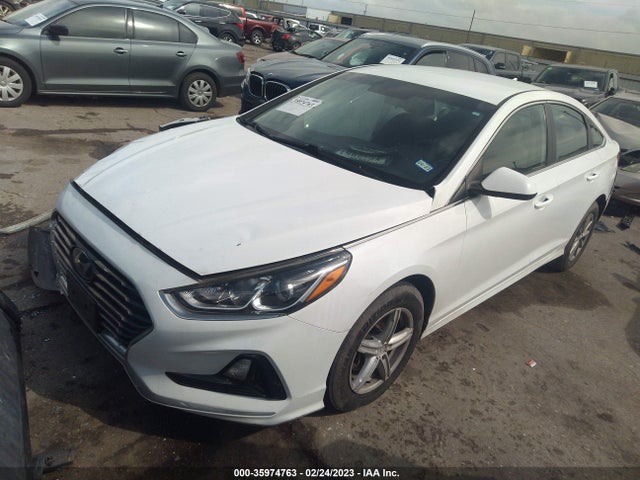 Hyundai SONATA SE 2019 5NPE24AF0KH743547 Image 2