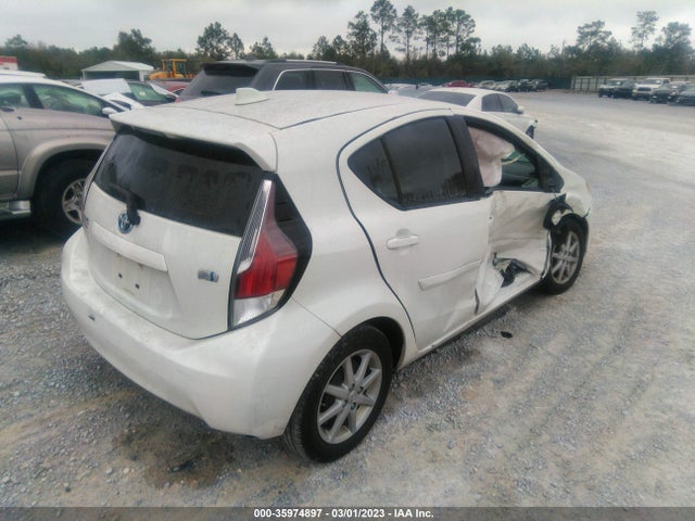 Toyota Prius C One/two/three/four 2015 JTDKDTB35F1090111 Image 5