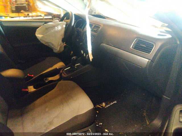 3VW2B7AJ3JM222787 Volkswagen Jetta 1.4t S