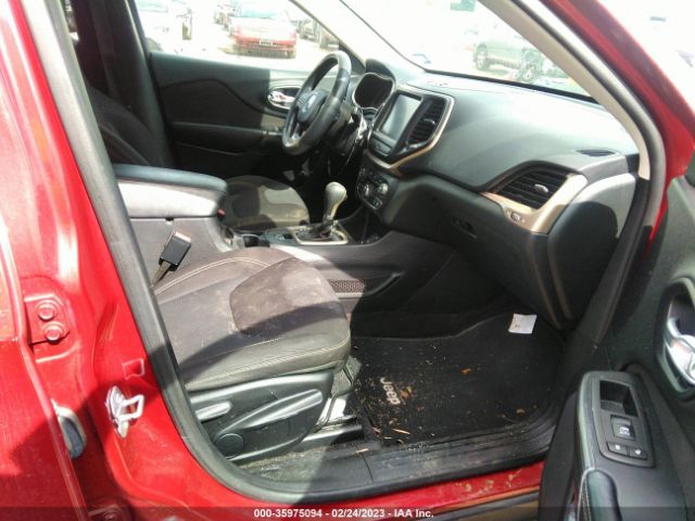 1C4PJLCB2GW217776 Jeep Cherokee Latitude