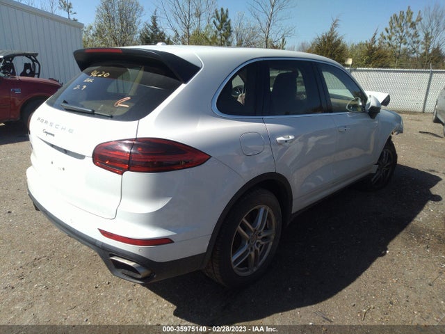 2016 Porsche Cayenne, VIN: WP1AA2A27GKA14620