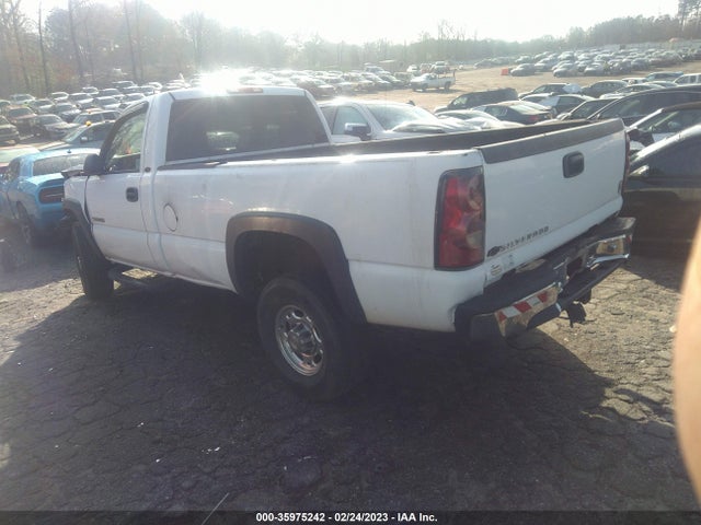 2004 CHEVROLET SILVERADO 2500HD WORK TRUCK VIN: 1GCHC24U74E320461