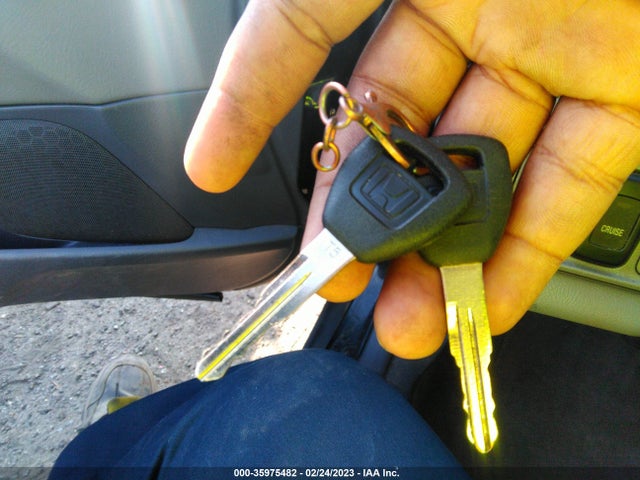 Honda ACCORD SDN 1998 1HGCG5644WA121408 Image 3