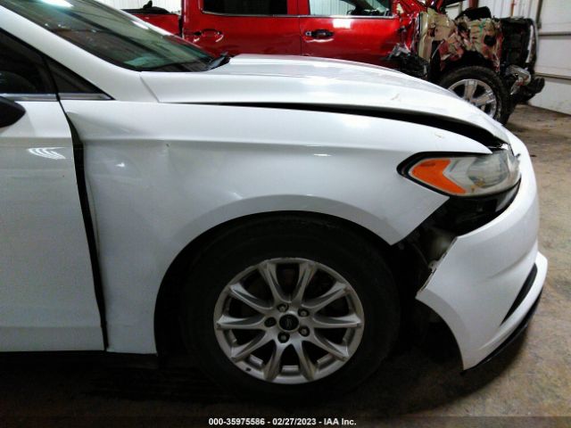 1FA6P0G73F5124211 Ford FUSION S