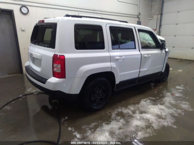 1C4NJPBB7GD643183 Jeep Patriot Sport