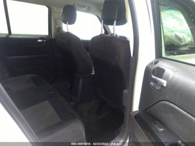 1C4NJPBB7GD643183 Jeep Patriot Sport