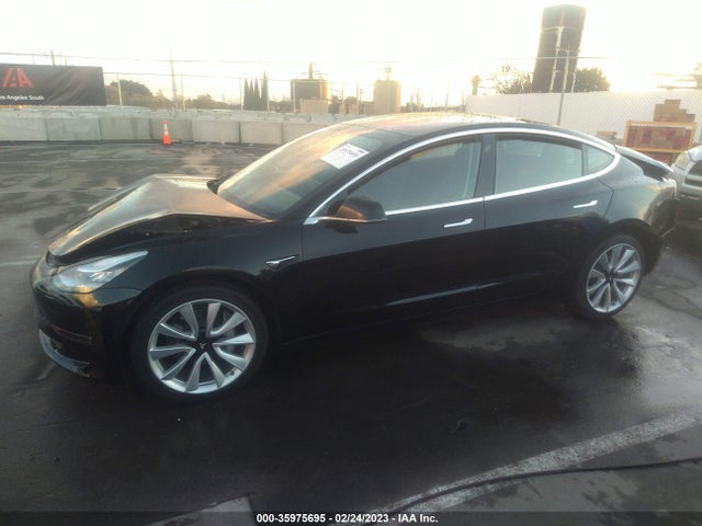 Tesla Model 3 Long Range 2018 5YJ3E1EB4JF149125 Image 2