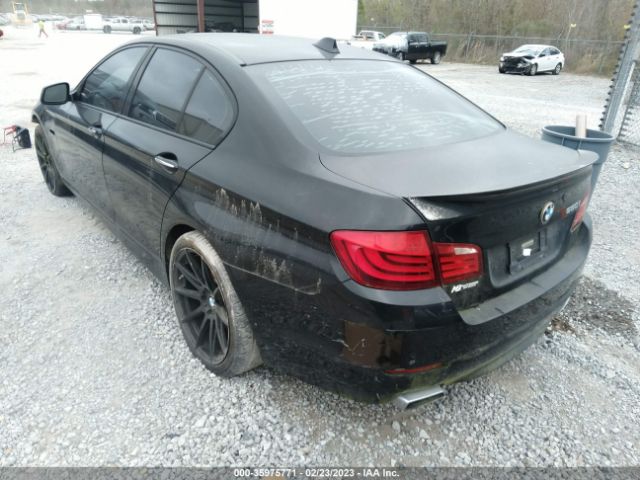 WBAFR9C56BC617476 BMW 5 Series 550i