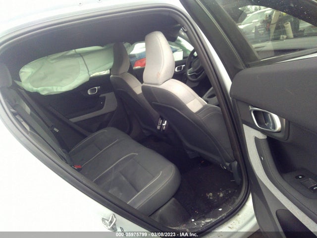 2022 Polestar 2, VIN: LPSED3KA0NL075118