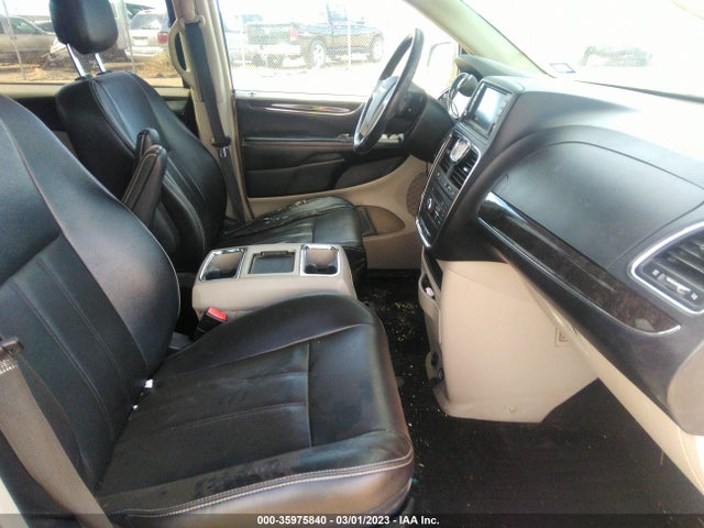 2C4RC1BG3ER393956 Chrysler Town & Country Touring