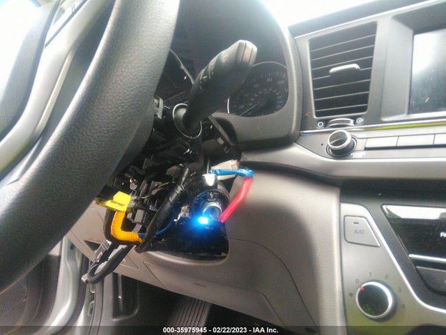 2017 HYUNDAI ELANTRA SE VIN: 5NPD84LF7HH194235