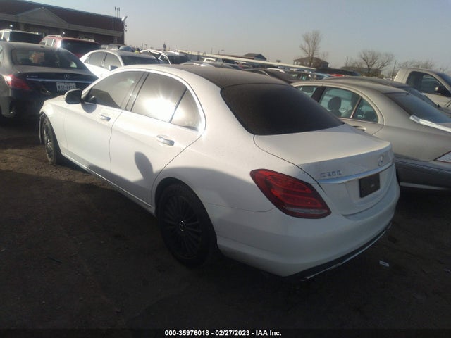 2015 MERCEDES-BENZ C-CLASS C 300 VIN: 55SWF4KBXFU030839