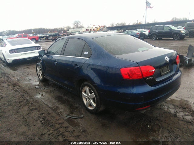 2013 VOLKSWAGEN JETTA SEDAN SE VIN: 3VWDP7AJXDM404646