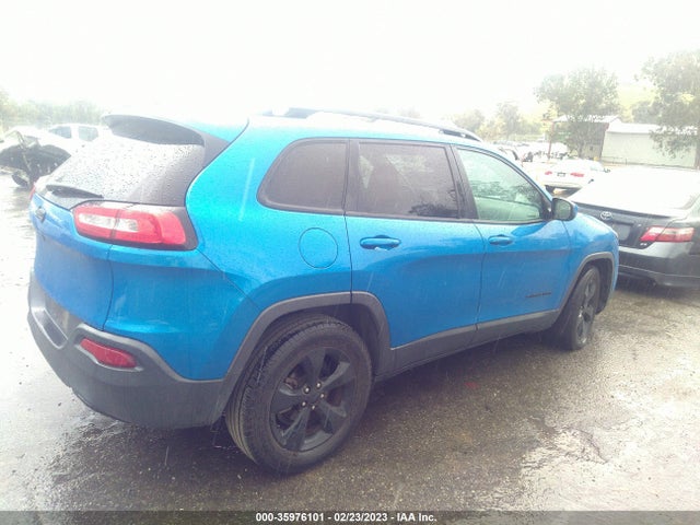 1C4PJLCB6JD558620 Jeep Cherokee Latitude