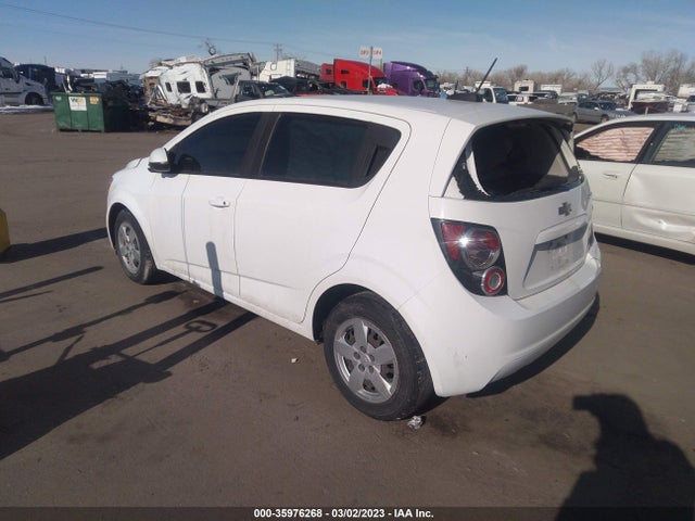Chevrolet SONIC LS 2016 1G1JA6SH5G4124574 Image 4