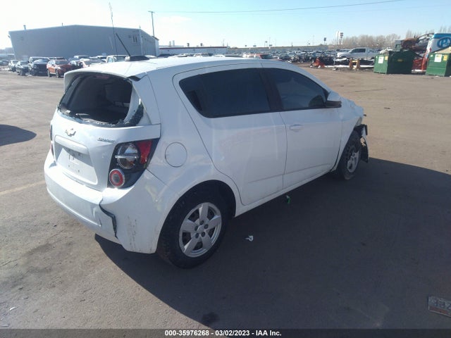 Chevrolet SONIC LS 2016 1G1JA6SH5G4124574 Image 5