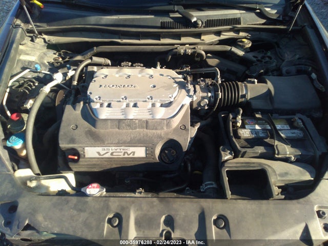 2011 HONDA ACCORD SDN EX-L VIN: 1HGCP3F84BA016014