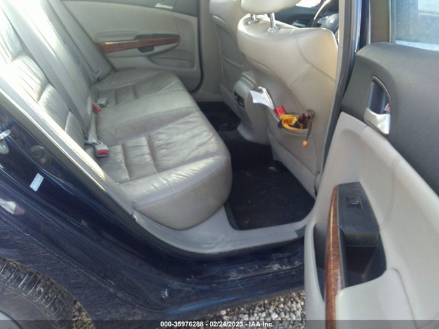 2011 HONDA ACCORD SDN EX-L VIN: 1HGCP3F84BA016014