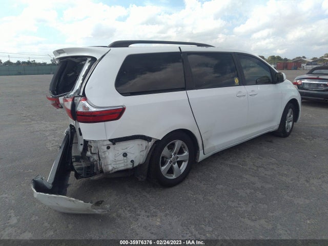 2017 TOYOTA SIENNA LE VIN: 5TDKZ3DC8HS834496