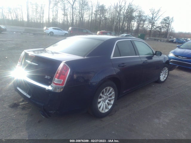 Chrysler 300 2014 2C3CCAAG3EH138368 Image 4