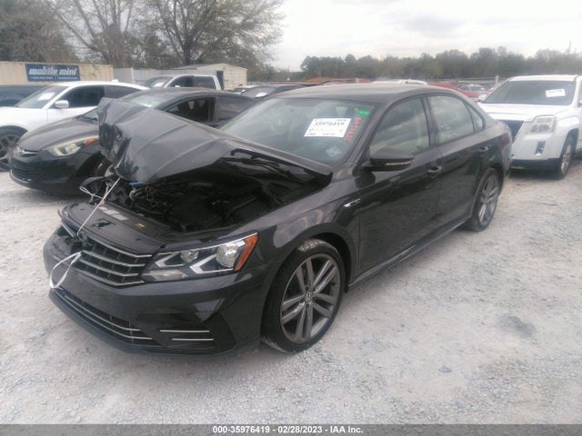 1VWAA7A34JC002687 Volkswagen Passat 2.0t S/r-line